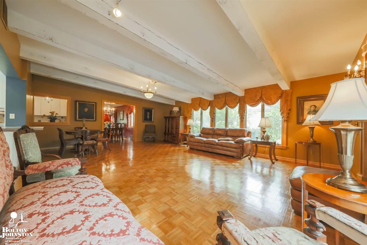 1067 Devonshire Road Grosse Pointe Park, MI 48230 - Photo 14 of 58