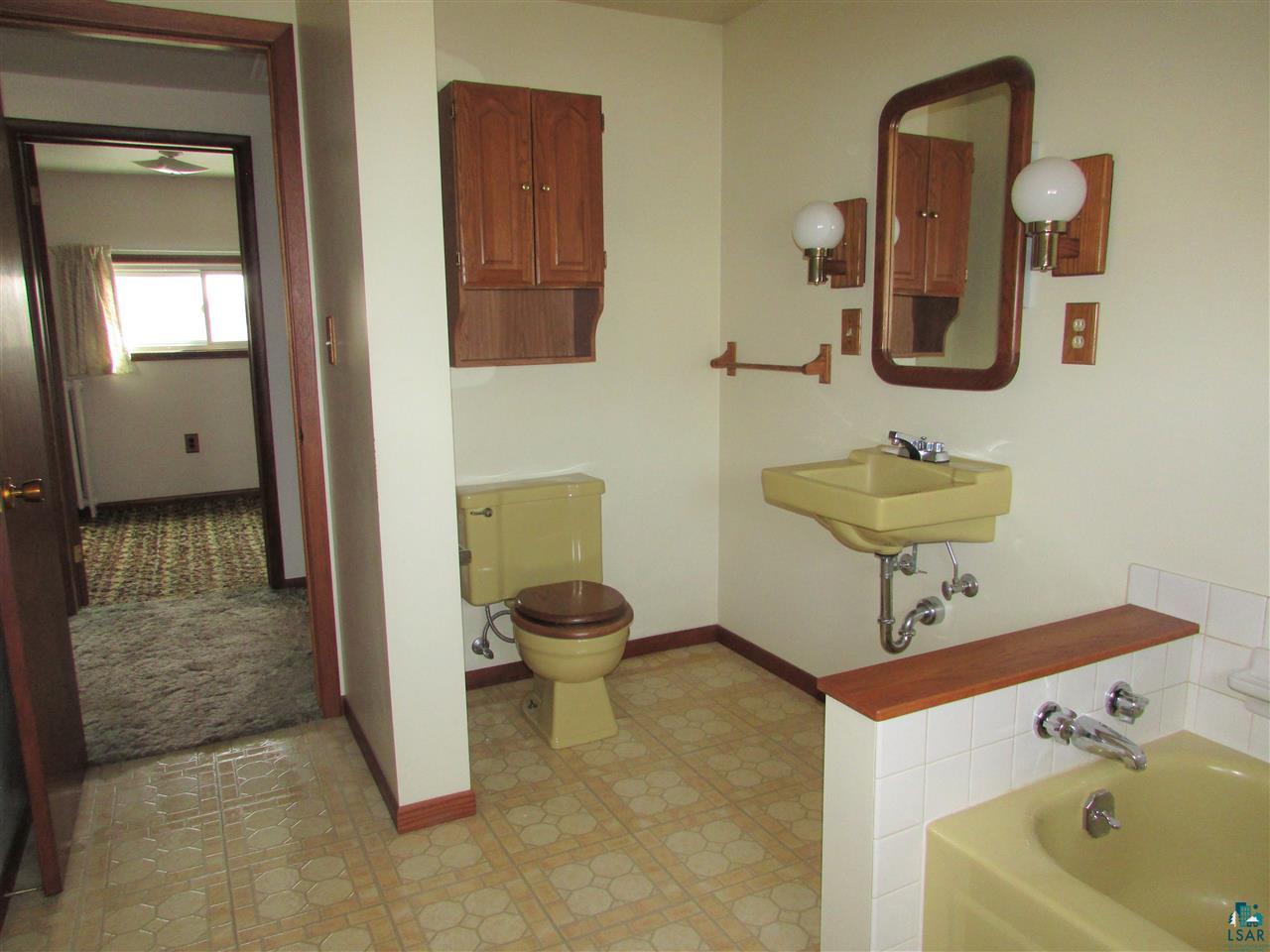 729 3rd Street Proctor, MN 55810 - Photo 13 of 22 Full bath on 2nd floor