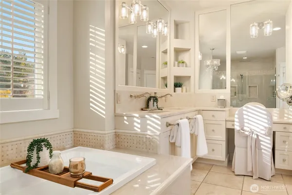 $4,693,000 | 6016 Princeton Avenue Northeast, Seattle, WA 98115