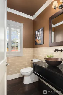 $4,200,000 | 6016 Princeton Avenue Northeast, Seattle, WA 98115