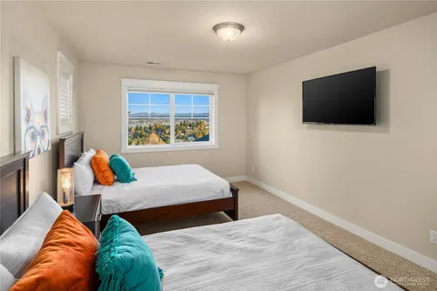 $4,200,000 | 6016 Princeton Avenue Northeast, Seattle, WA 98115