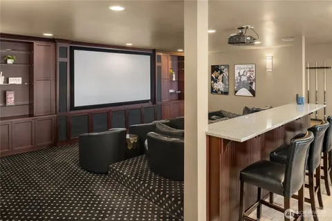 $4,200,000 | 6016 Princeton Avenue Northeast, Seattle, WA 98115