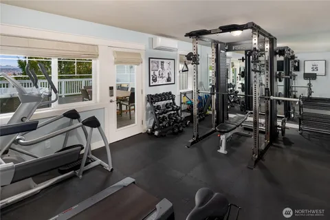 $4,200,000 | 6016 Princeton Avenue Northeast, Seattle, WA 98115