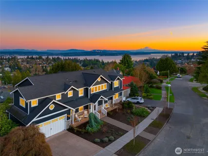 $4,693,000 | 6016 Princeton Avenue Northeast, Seattle, WA 98115