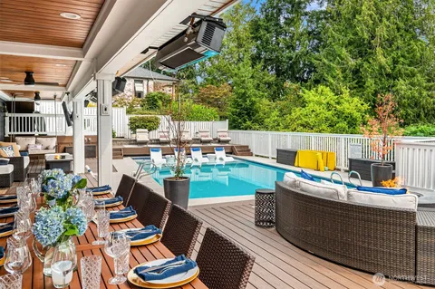 $4,200,000 | 6016 Princeton Avenue Northeast, Seattle, WA 98115