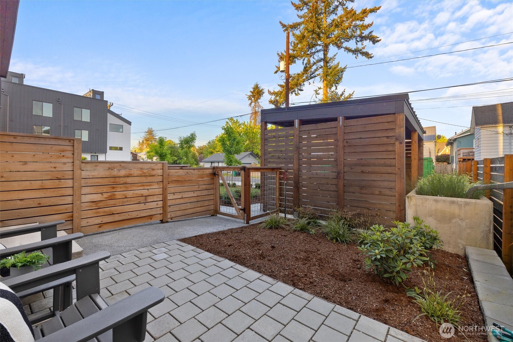 6608 Carleton Avenue South, Unit B Seattle, WA 98108 - Photo 27 of 31