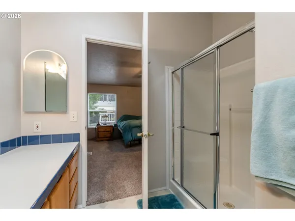 $365,000 | 370 Anchor Avenue East, Depoe Bay, OR 97341