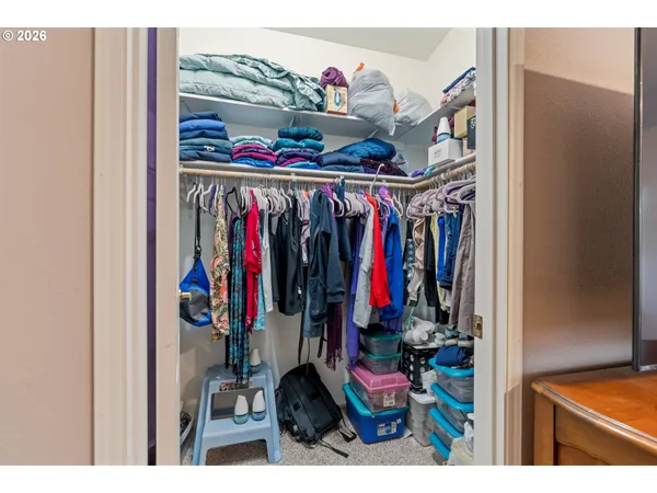 $365,000 | 370 Anchor Avenue East, Depoe Bay, OR 97341