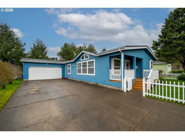 $365,000 | 370 Anchor Avenue East, Depoe Bay, OR 97341