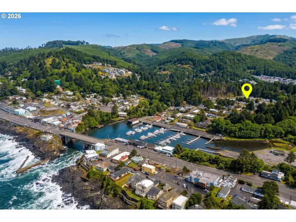 $365,000 | 370 Anchor Avenue East, Depoe Bay, OR 97341