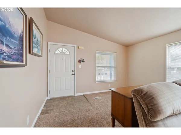 $365,000 | 370 Anchor Avenue East, Depoe Bay, OR 97341