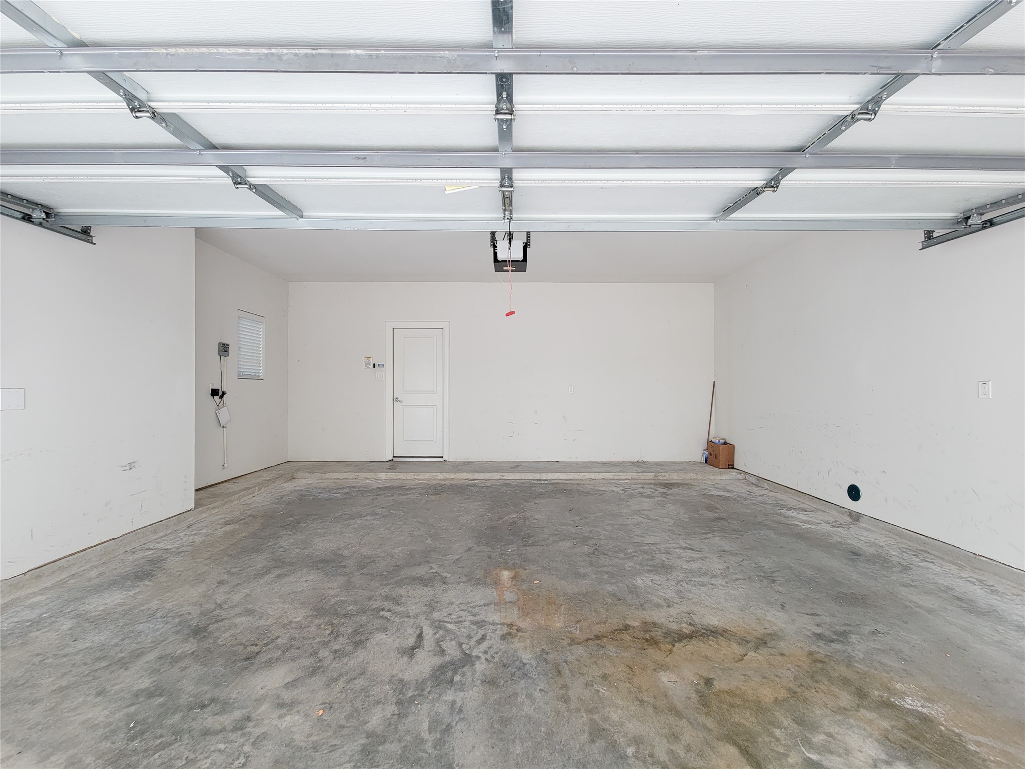 12 Hermann Park Court Houston, TX 77021 - Photo 43 of 43 a view of a room with a ceiling fan