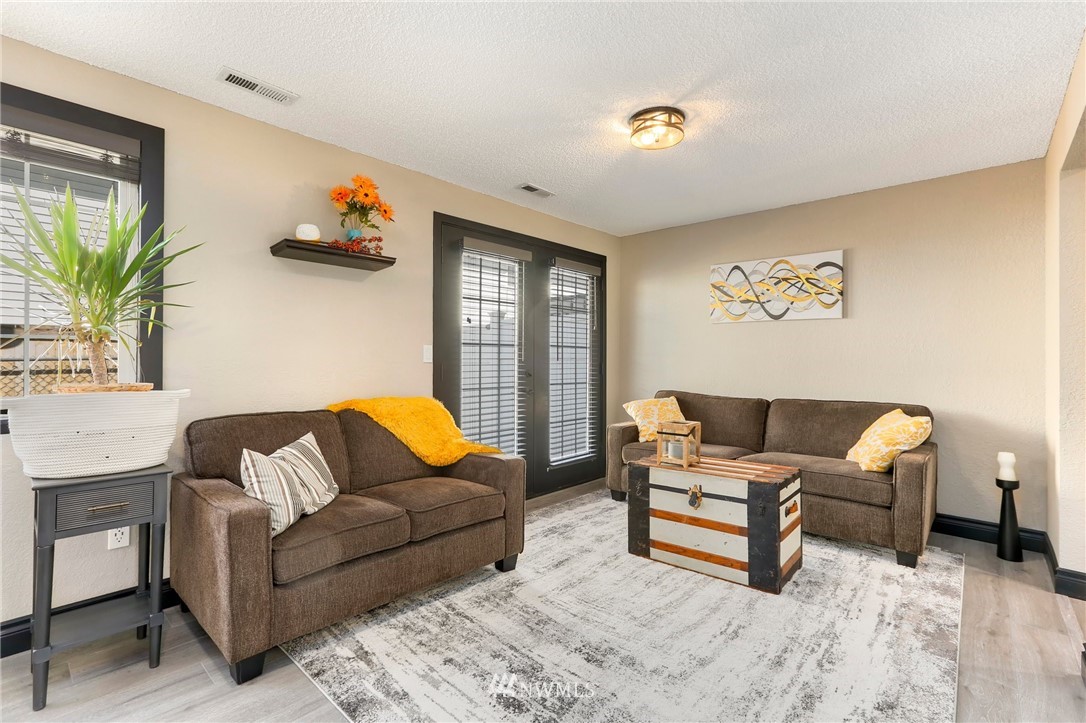 1421 West Casino Road, Unit A22 Everett, WA 98204 - Photo 1 of 22