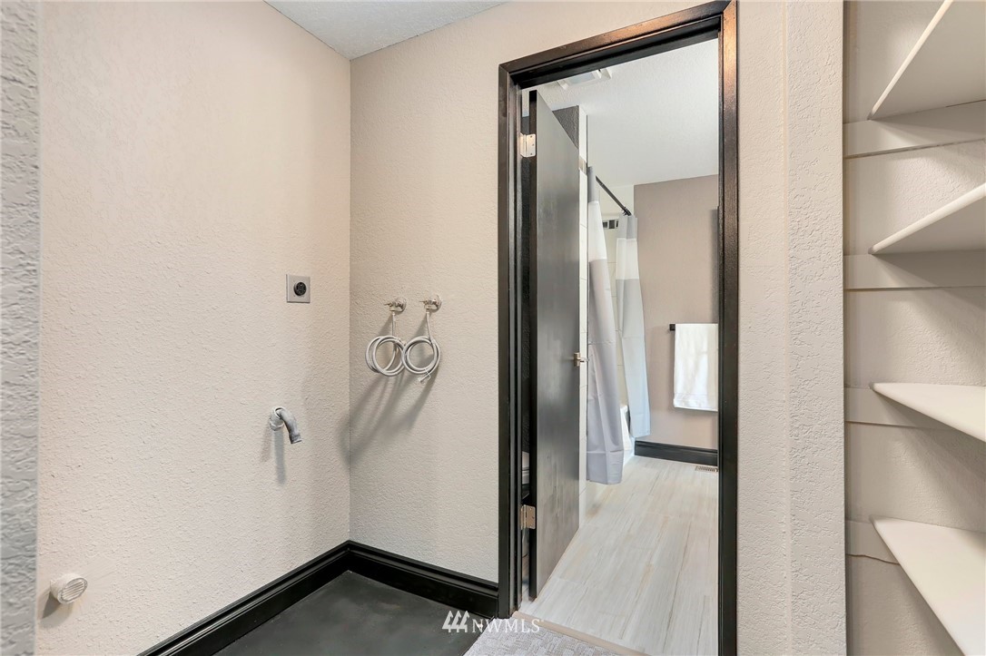 1421 West Casino Road, Unit A22 Everett, WA 98204 - Photo 17 of 22