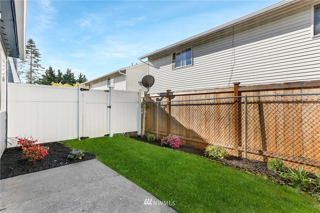 1421 West Casino Road, Unit A22 Everett, WA 98204 - Photo 20 of 22