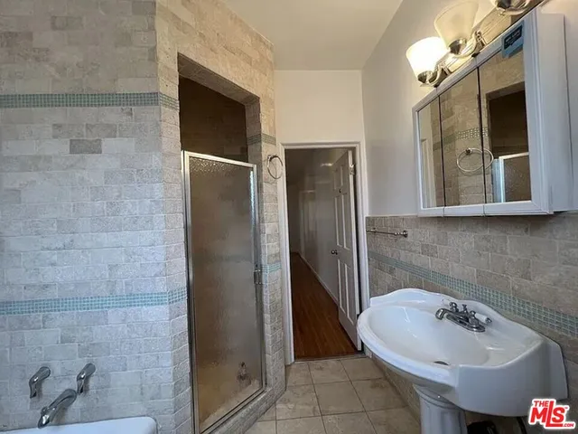 $2,950,000 | 942 South Mansfield Avenue, Los Angeles, CA 90036