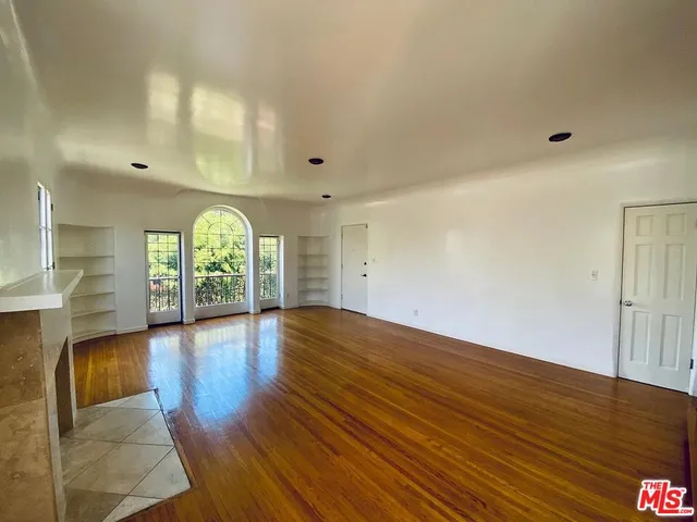 $2,950,000 | 942 South Mansfield Avenue, Los Angeles, CA 90036