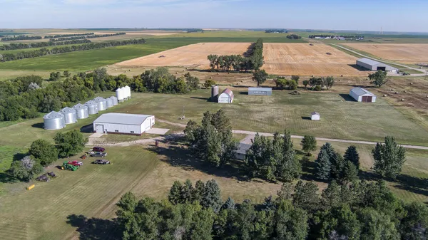 $825,000 | 8155 34th Avenue Southeast, Wishek, ND 58495
