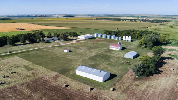 $825,000 | 8155 34th Avenue Southeast, Wishek, ND 58495