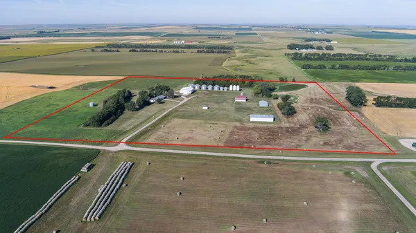 $825,000 | 8155 34th Avenue Southeast, Wishek, ND 58495