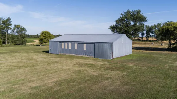 $825,000 | 8155 34th Avenue Southeast, Wishek, ND 58495