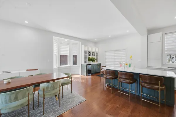 $1,099,900 | 4542 North Ashland Avenue, Chicago, IL 60640