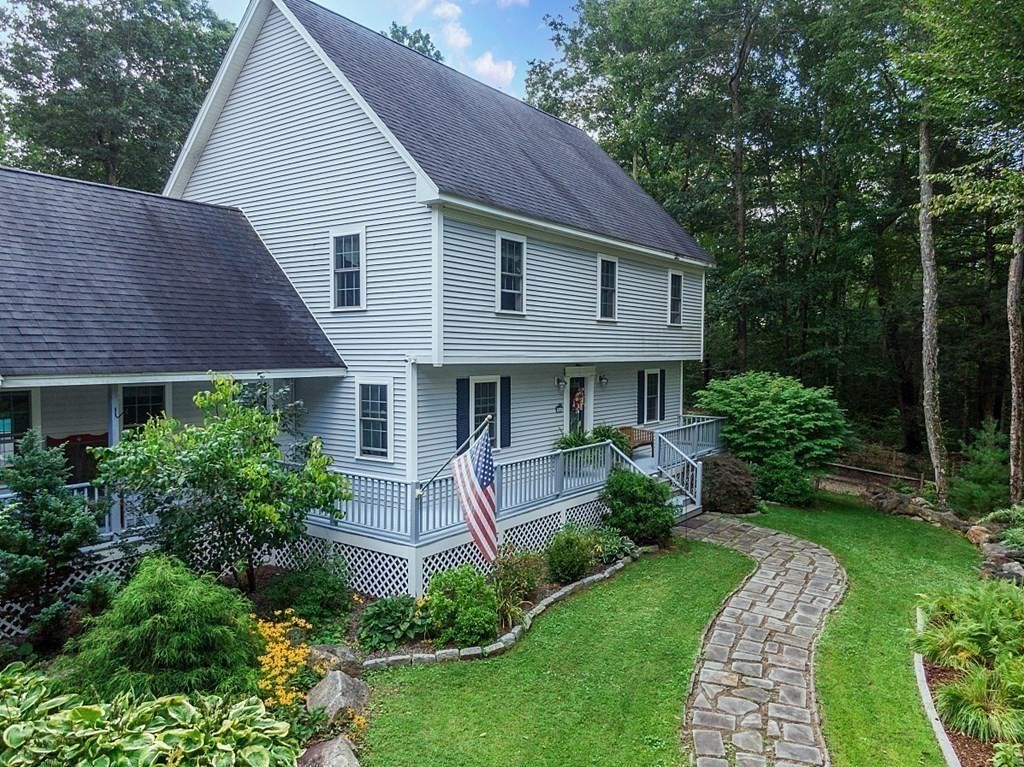 17 Old Cross Road Hubbardston, MA 01452 - Photo 3 of 42 Gallery Image 3