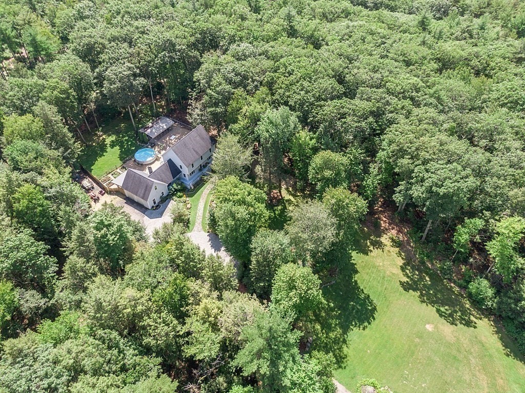 17 Old Cross Road Hubbardston, MA 01452 - Photo 5 of 42 Gallery Image 5