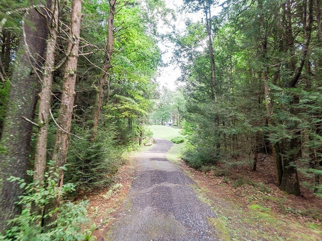 17 Old Cross Road Hubbardston, MA 01452 - Photo 6 of 42 Gallery Image 6