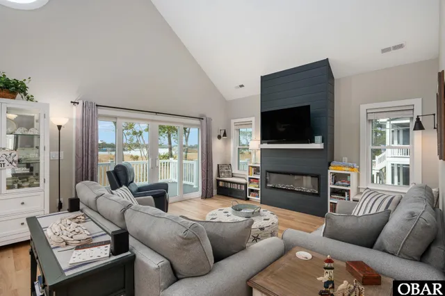 $975,000 | 1420 West 1st Street, Kill Devil Hills, NC 27948