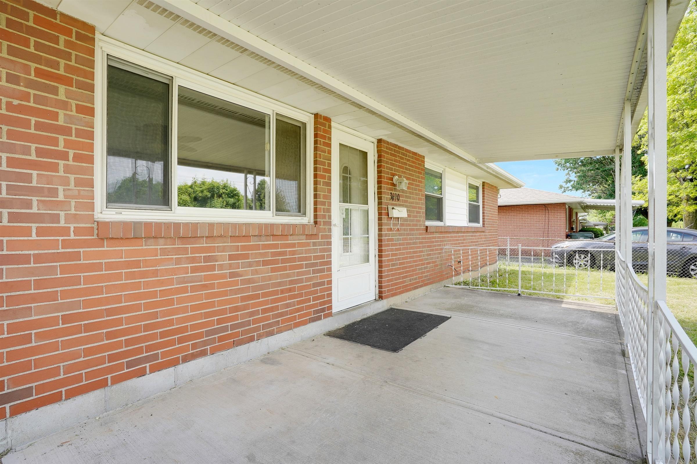3690 Ferman Road Columbus, OH 43207 - Photo 3 of 24 Gallery Image 3