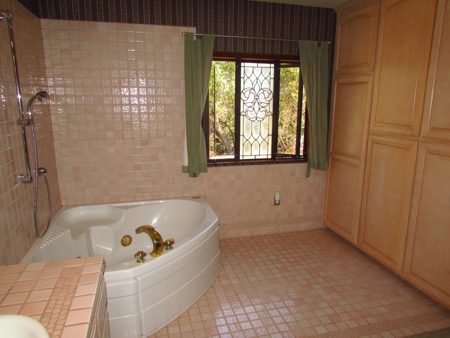 3355 Conant Lane Watsonville, CA 95076 - Photo 20 of 52 a bath tub sitting in a bathroom next to a window