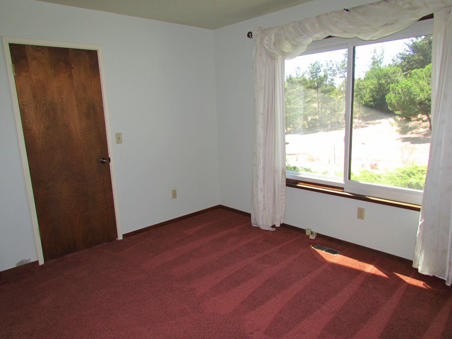 3355 Conant Lane Watsonville, CA 95076 - Photo 25 of 52 a view of an empty room with a window