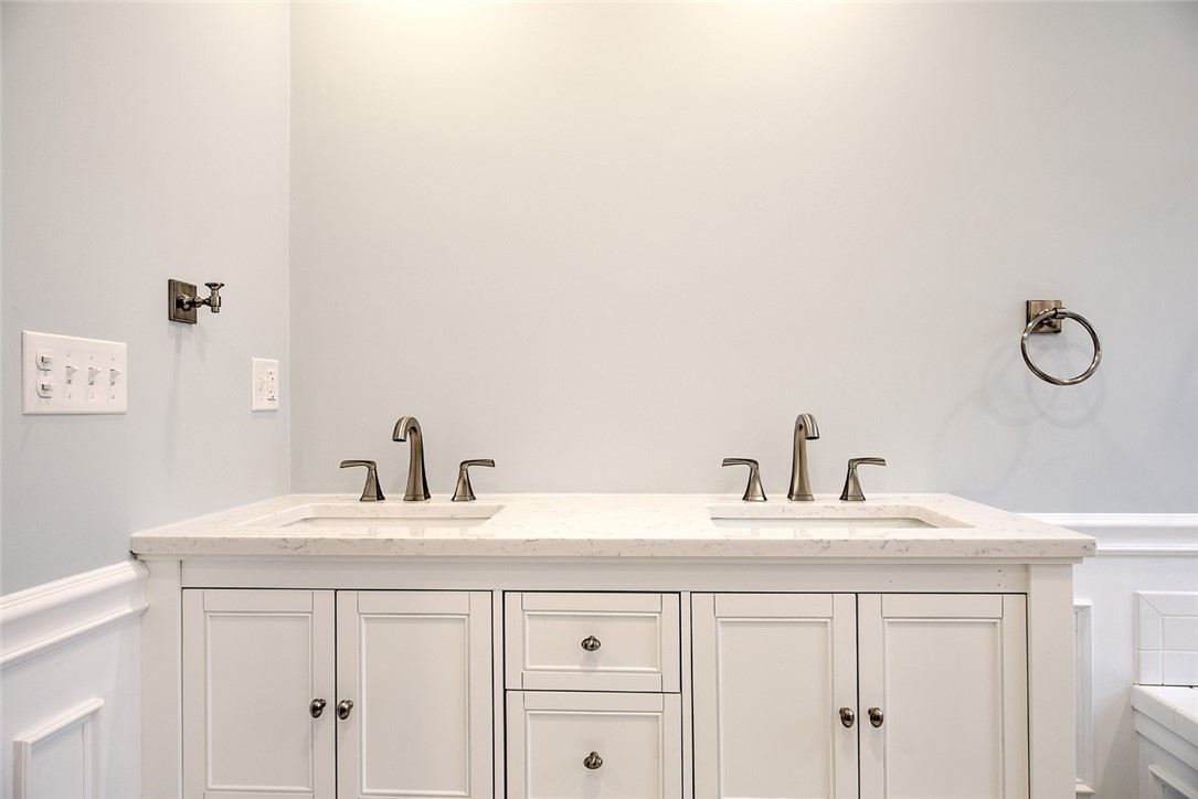 18 Mayfield Road Barrington, RI 02806 - Photo 24 of 37