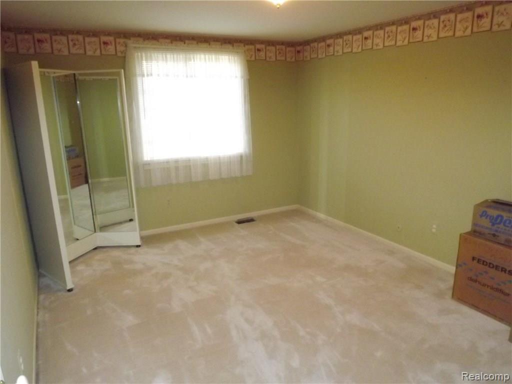 921 Spartan Court Rochester, MI 48309 - Photo 16 of 25