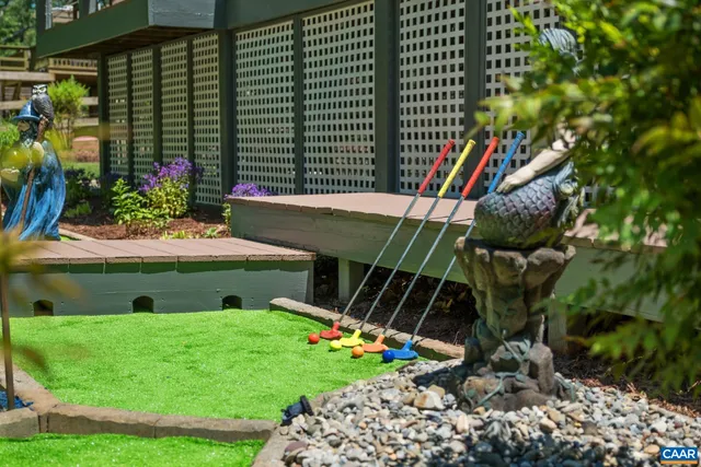 $575,000 | 716 Preddy Creek Road, Barboursville, VA 22923