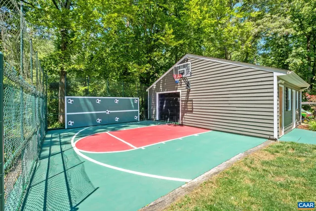 $575,000 | 716 Preddy Creek Road, Barboursville, VA 22923