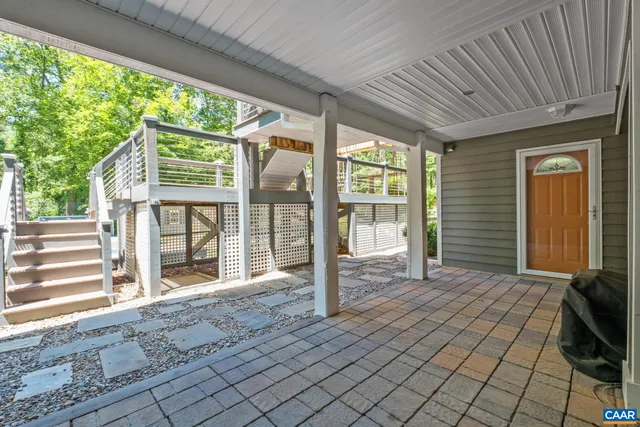 $575,000 | 716 Preddy Creek Road, Barboursville, VA 22923