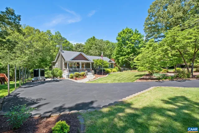 $575,000 | 716 Preddy Creek Road, Barboursville, VA 22923