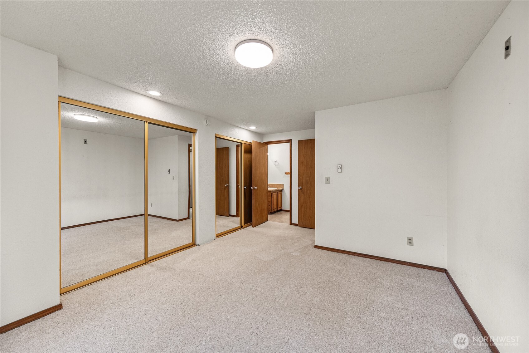 1515 12th Avenue South, Unit 105 Seattle, WA 98144 - Photo 20 of 39