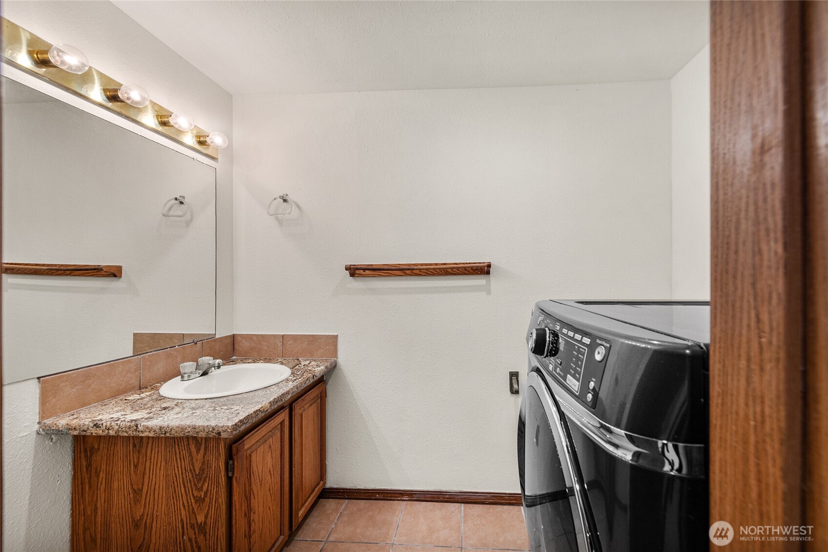 1515 12th Avenue South, Unit 105 Seattle, WA 98144 - Photo 21 of 39