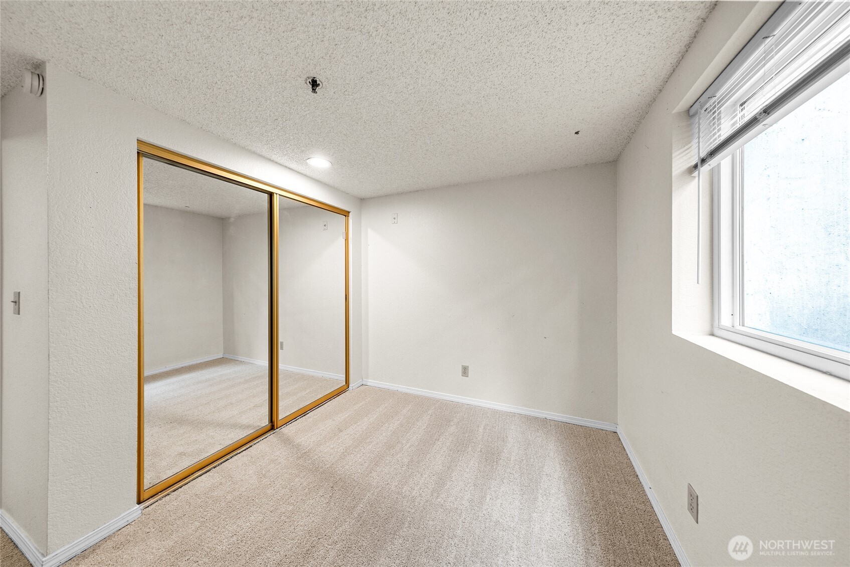 1515 12th Avenue South, Unit 105 Seattle, WA 98144 - Photo 22 of 39