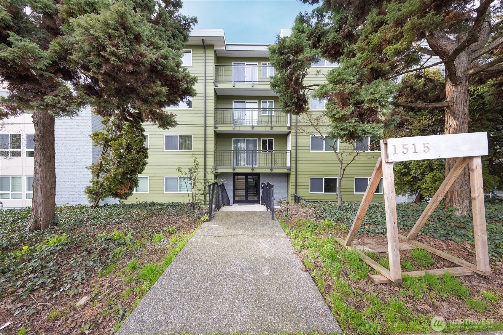 1515 12th Avenue South, Unit 105 Seattle, WA 98144 - Photo 3 of 39