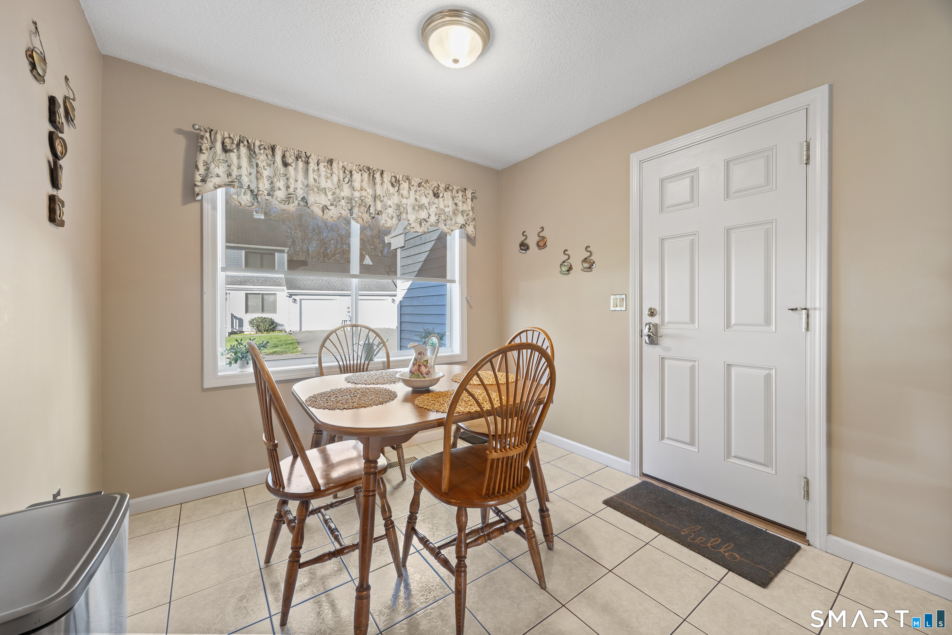 88 Cannon Ridge Drive, Unit 88 Watertown, CT 06795 - Photo 5 of 32