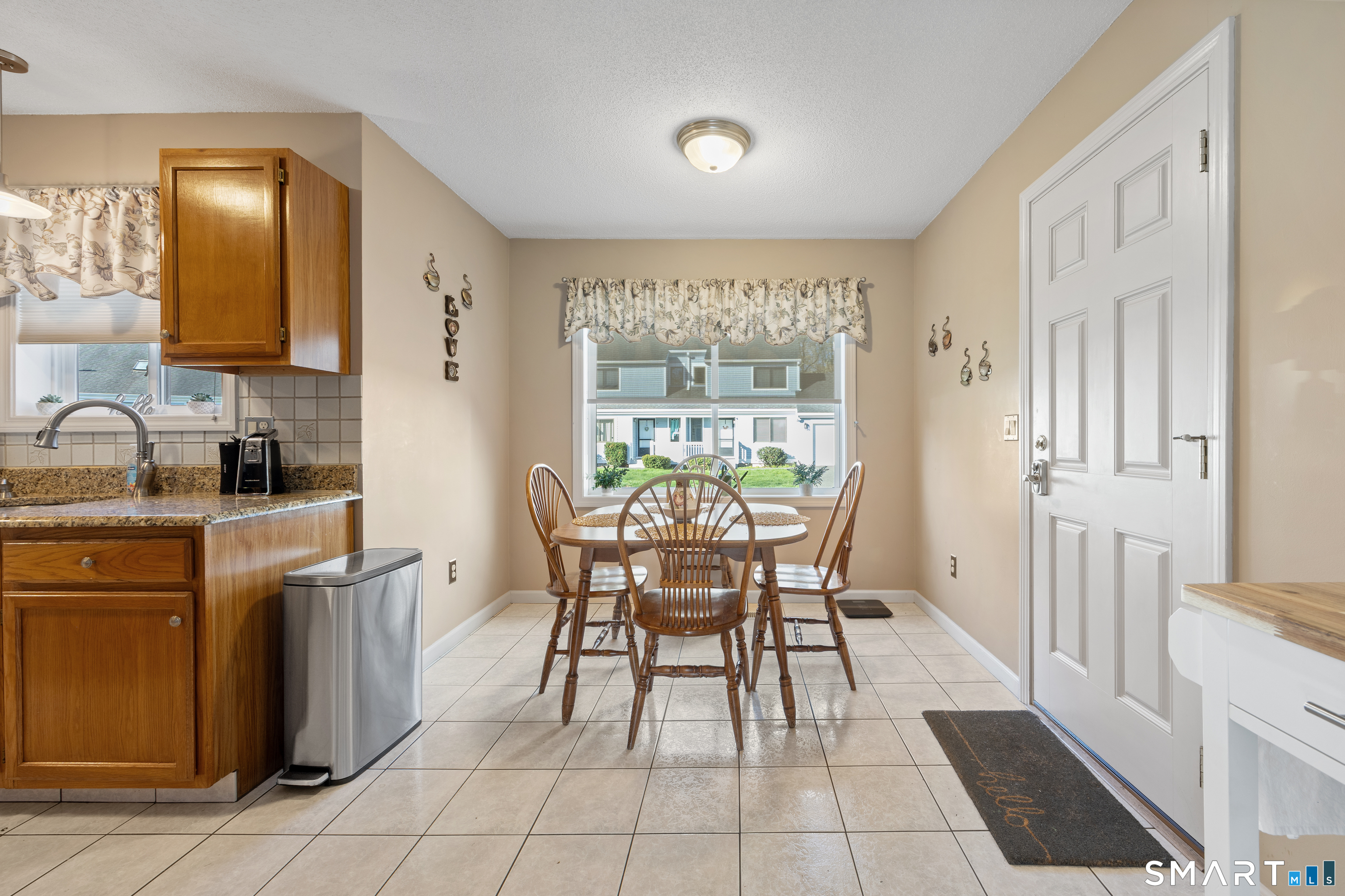 88 Cannon Ridge Drive, Unit 88 Watertown, CT 06795 - Photo 6 of 32