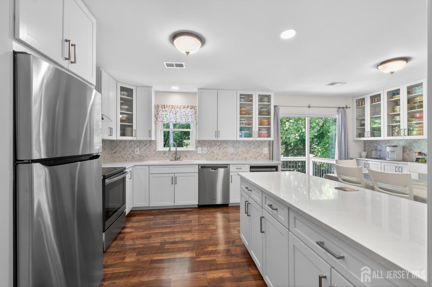 185 Fresh Ponds Road Monroe Township, NJ 08831 - Photo 2 of 60