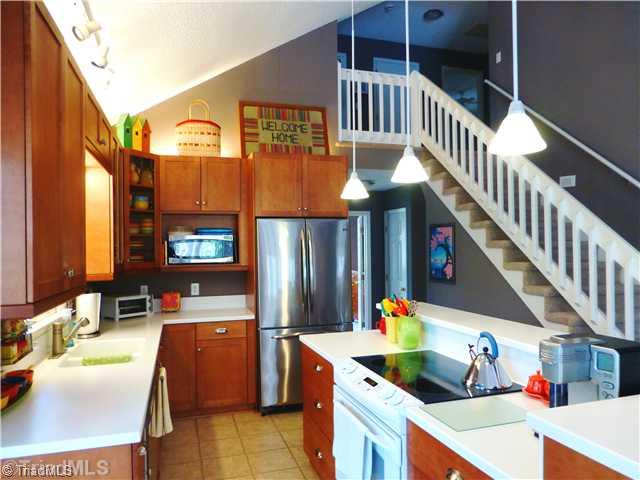 5008 Golden Acres Road Oak Ridge, NC 27310 - Photo 6 of 16 Kitchen.