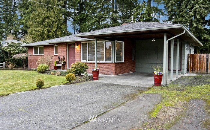 6617 Morgan Road Everett, WA 98203 - Photo 2 of 15