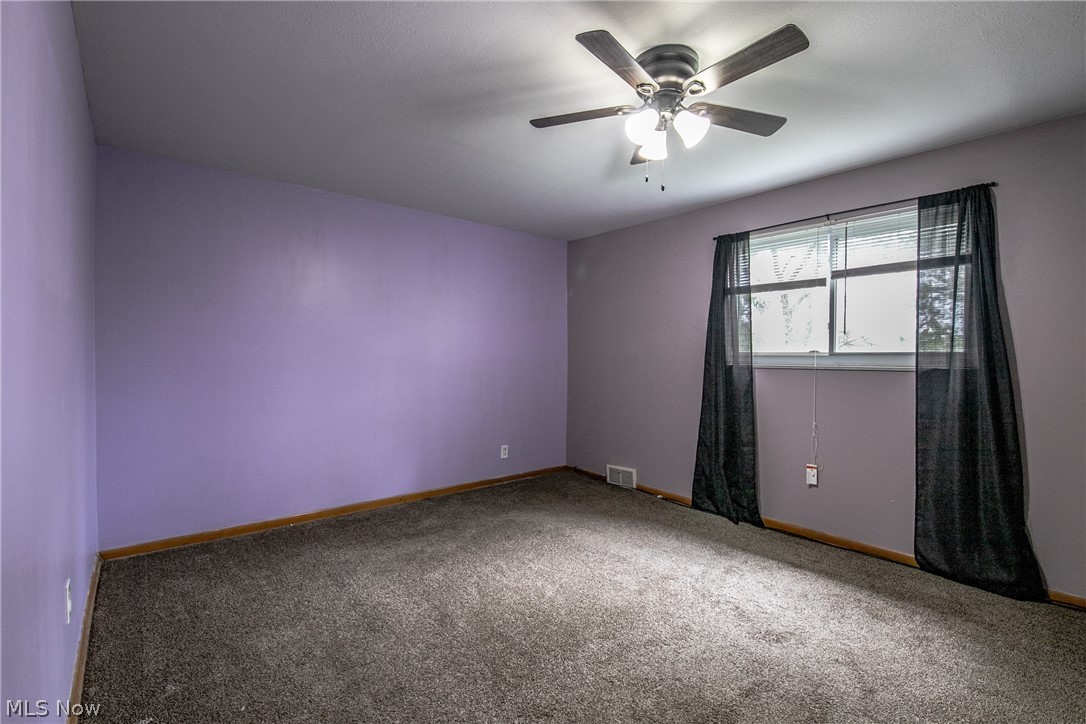 16390 Rockside Road Maple Heights, OH 44137 - Photo 13 of 21