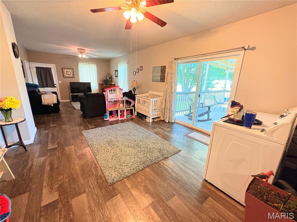101 Mor Wilsonville, IL 62093 - Photo 18 of 34